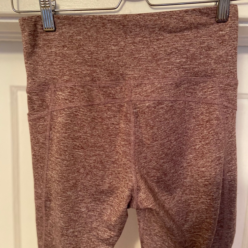 Champion 9 Two-Tone High Waisted Capri Legging SM - Picture 10 of 10